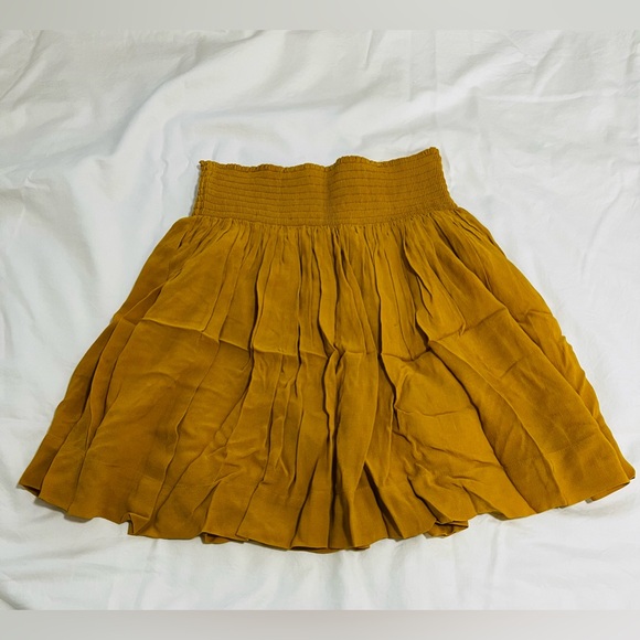 Banana Republic smocked skirt with pockets - Picture 4 of 5